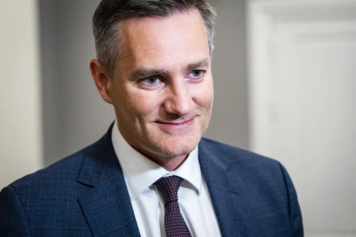 Rasmus Jarlov mener, det er for tidligt at lukke Elbit-sagen med en næse til Jakob Ellemann-Jensen.