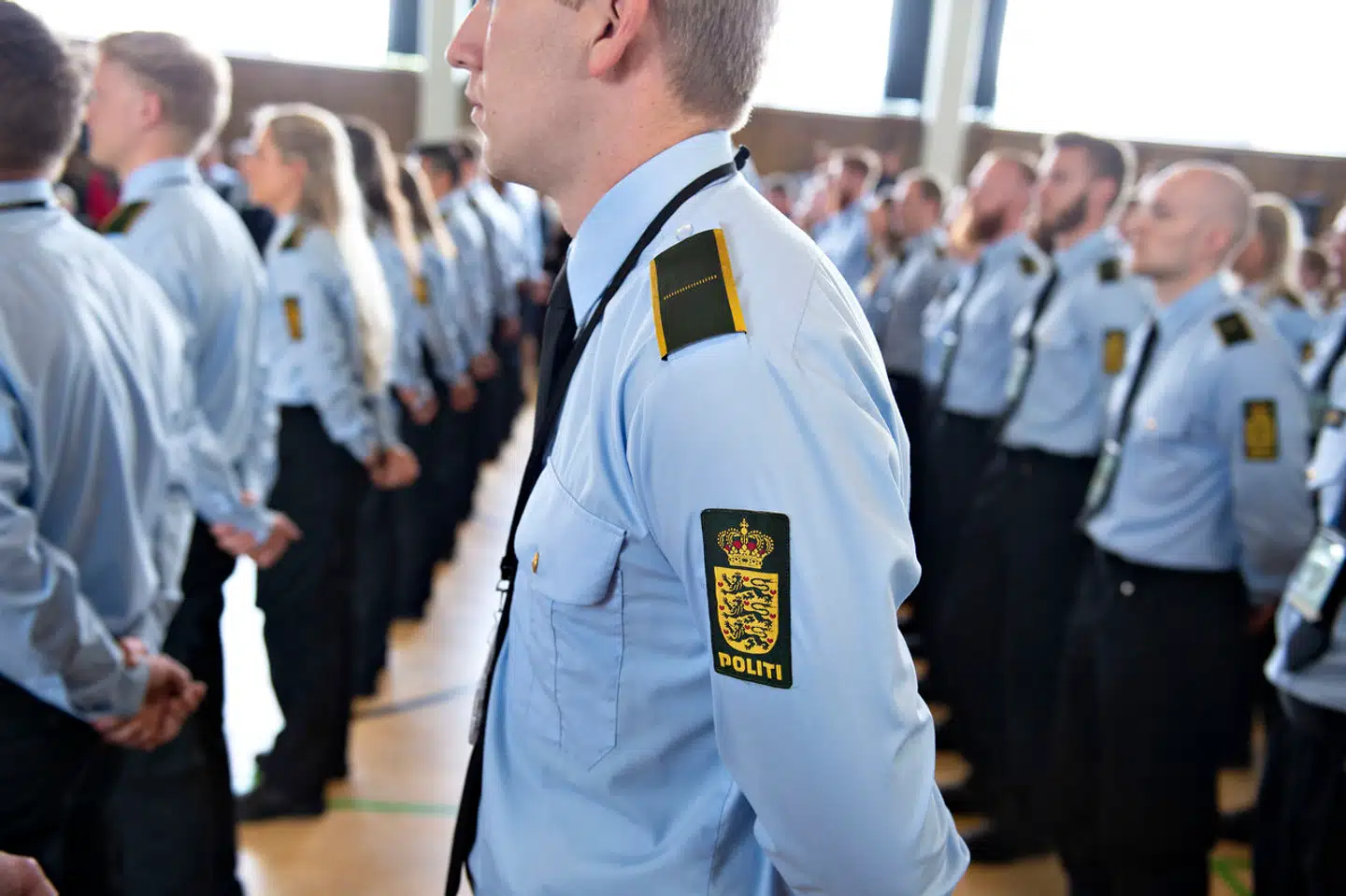 Det er blandt andet landets politibetjente, der ikke er en af de faggrupper, som statsminister Mette Frederiksen (S) ønsker at hæve lønnen for.