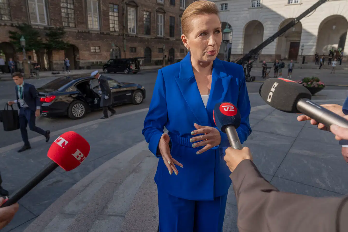 Mette Frederiksen (S) har længe talt om løn som en af de faktorer, der skal skrues på, hvis rekrutteringsudfordringerne i velfærdsfagene skal løses. Søndag satte hun ord på, hvilke grupper, der skal have mere løn.