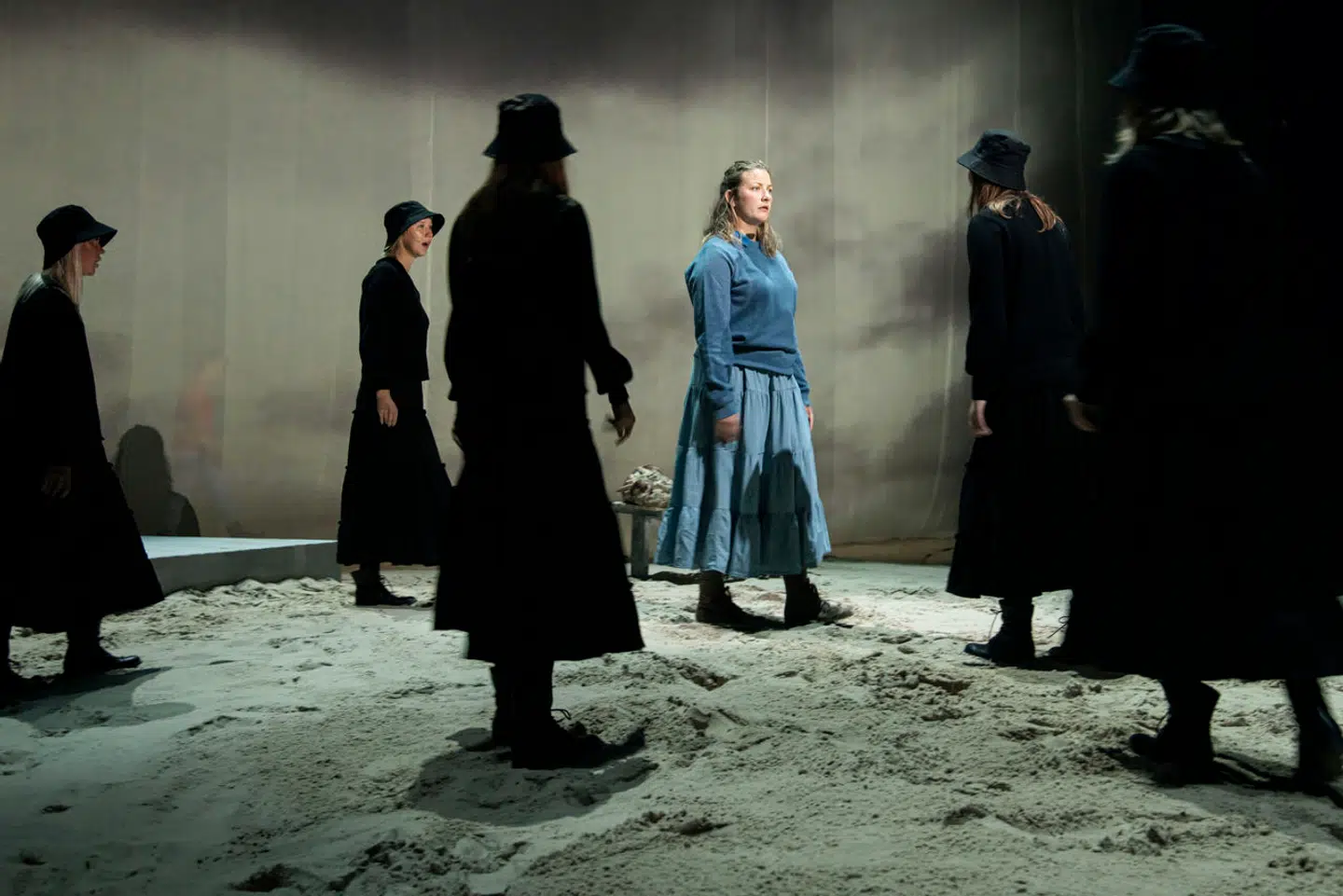 Vendsyssel Teater kombinerer vandring, mad og scenekunst. Pressefoto: Tao Lytzen