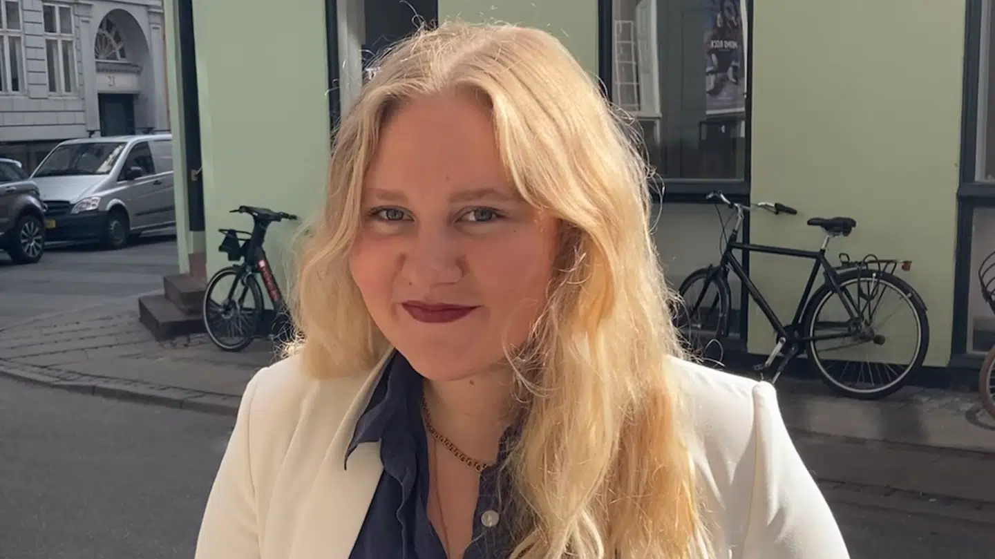 Ida Weicherts, formand for Liberal Alliances Ungdom Frederiksberg, insisterer på at inviterer Generation Identitær ind på Christiansborg, selvom hun er helt uenig med dem.