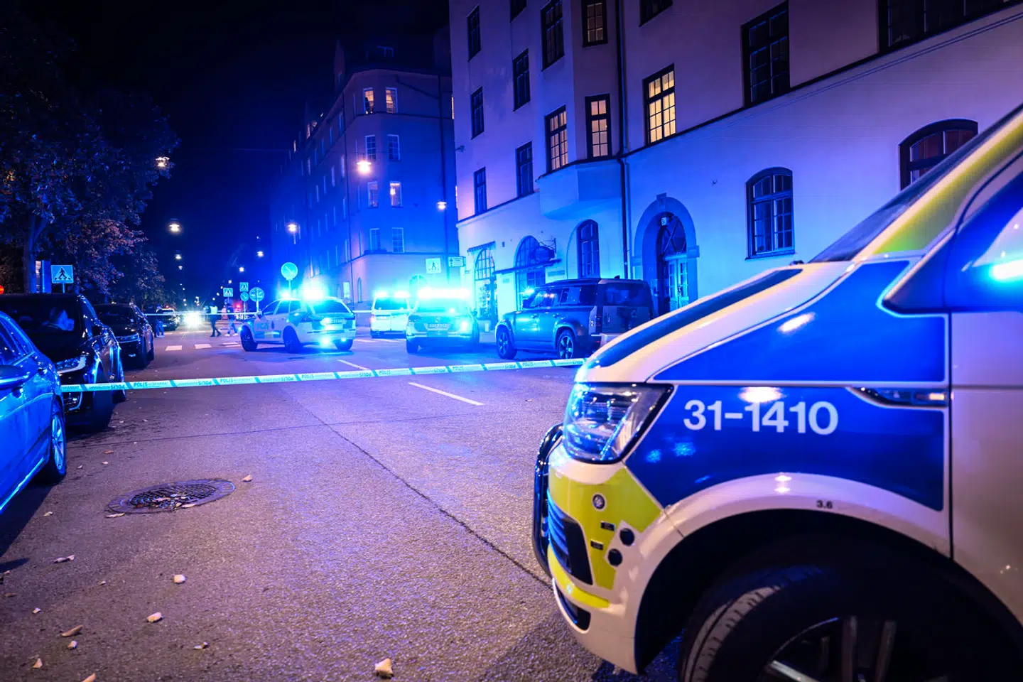 Den drabelige bandekrig i Sverige får bandemedlemmer og pårørende til at flygte ud af landet.