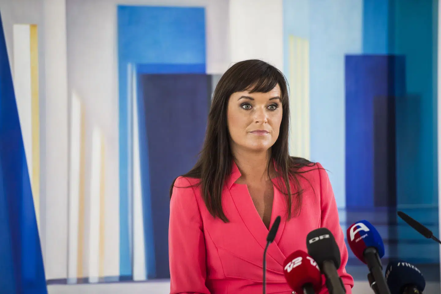 Indenrigs- og sundhedsminister Sophie Løhde (V) har hidtil ikke villet udtale sig om, hvorvidt abortgrænsen skal sættes op. Nu melder hun ud, efter at Det Etiske Råd er kommet med sine anbefalinger.