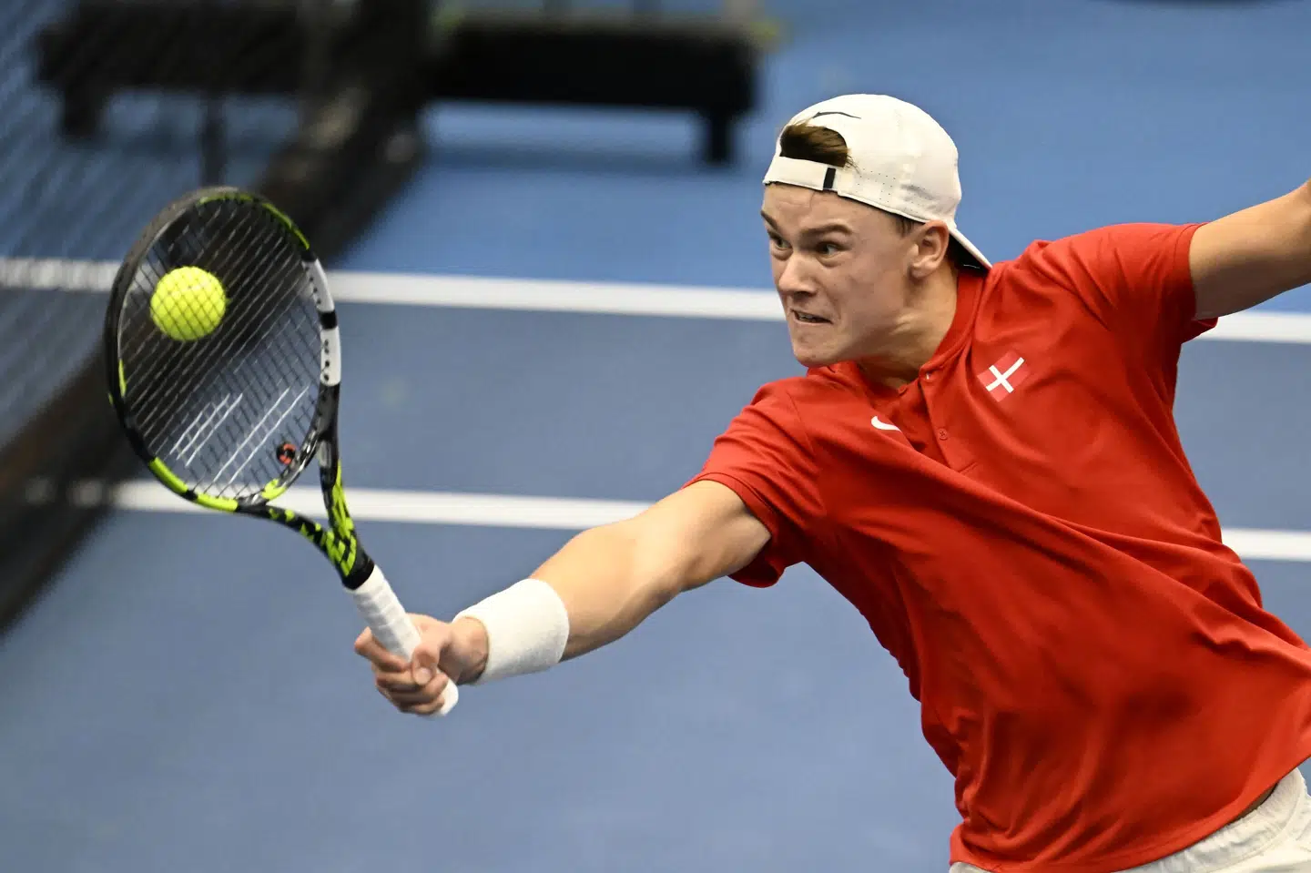 Holger Rune var senest i kamp i Davis Cup for Danmark for ti dage siden. Da tabte han sin single med ondt i ryggen. (Arkivfoto).