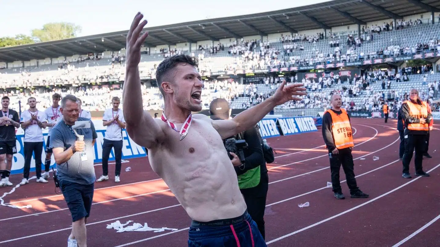 Duelund var i sidste sæson med til at sikre AGF bronzemedaljer.