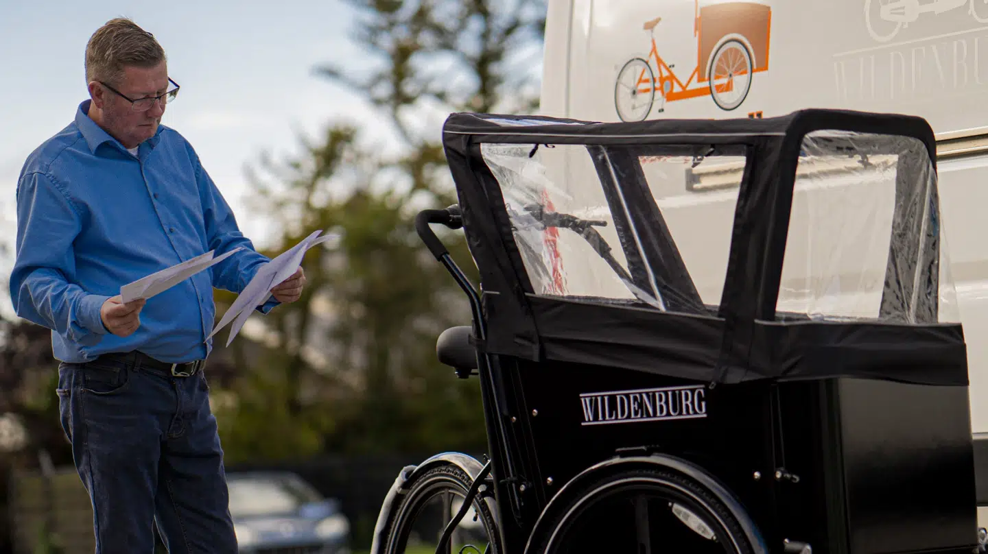 Kim Madsen er en af de virksomhedsejere, der dagligt oplever forsøg på svindel.