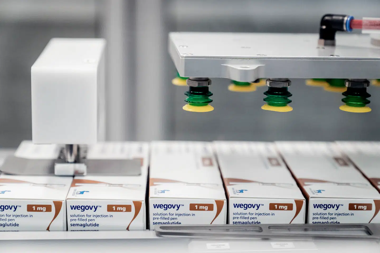 Novo Nordisks slankemedicin Wegovy bliver udråbt som nyt vidundermiddel mod fedme. Forskning peger på, at medicinen også kan have positiv effekt på alkoholikere.