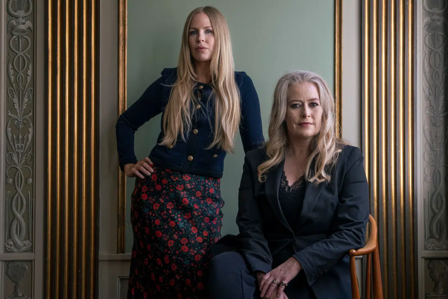 Jeg er en kvinde, der lever et stille liv med en ordinær mand, som jeg holder af for netop at være nem, men jeg bliver angrebet for mit valg, skriver en læser, som søger råd hos Eva Selsing og Anne Sofie Allarp om, hvordan hun kan lukke munden på kritikerne.