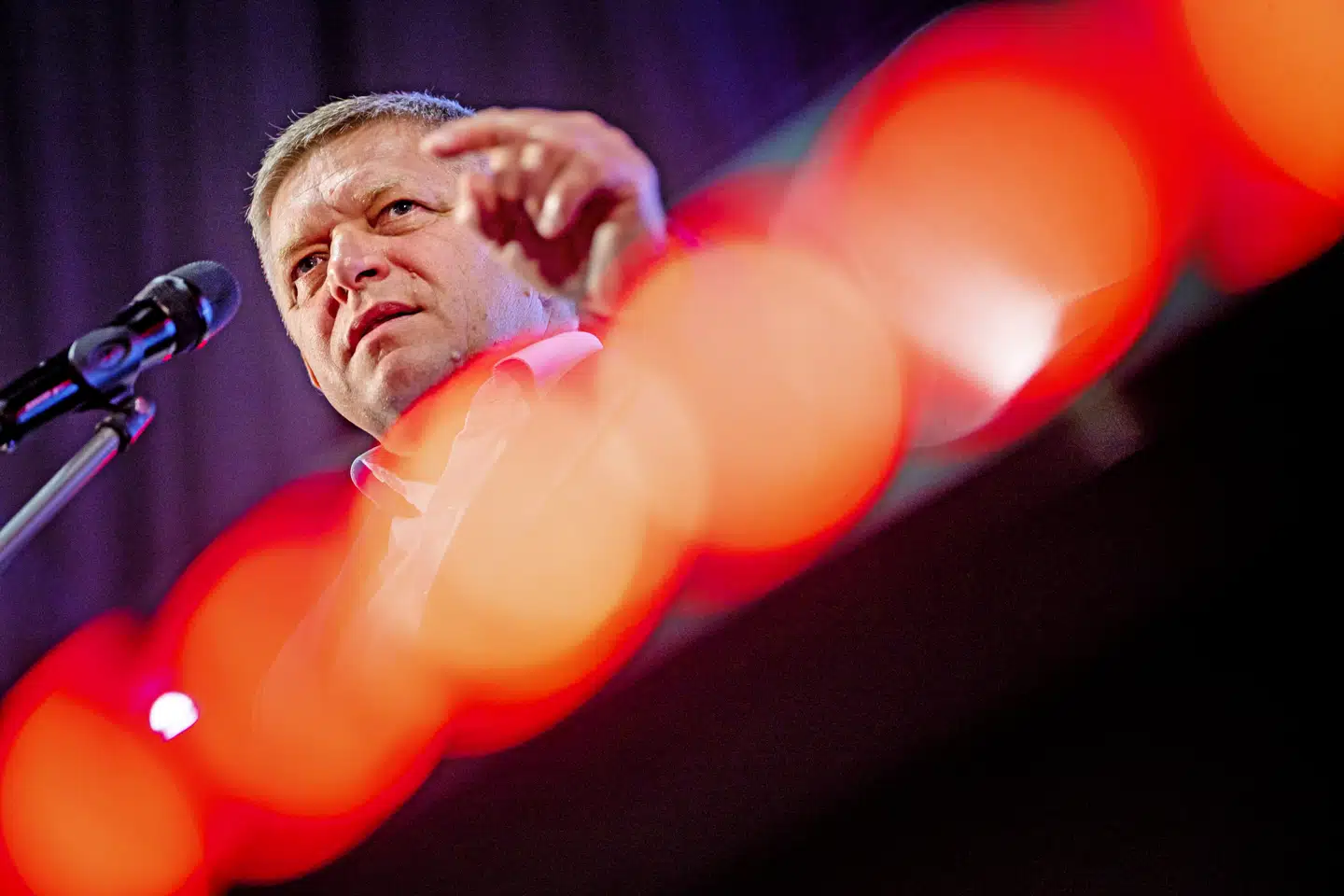 Som premierminister i Slovakiet i perioden 2006-2010 og 2012-2018 satte Robert Fico ikke spørgsmålstegn ved hverken EU eller NATO. Siden da er han imidlertid kommet på andre tanker og lyder nu på lange stræk som en klon af Orbán. Foto: Martin Divisek, Scanpix