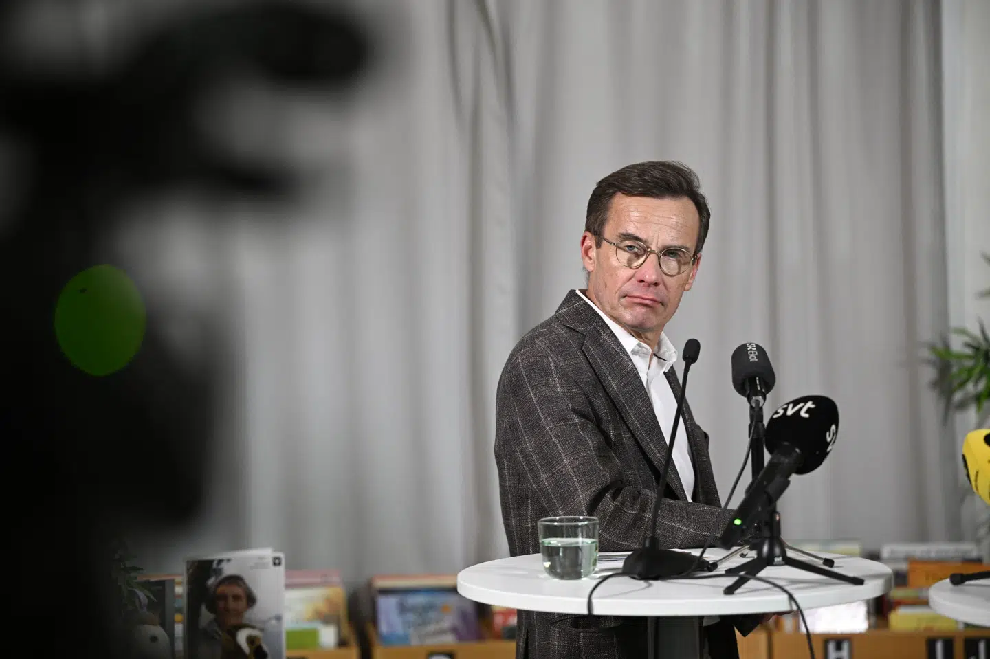 Den svenske statsminister, Ulf Kristersson, vil gøre op med de alvorlige voldshandlinger, som den seneste tid har præget Sverige. (Arkivfoto).