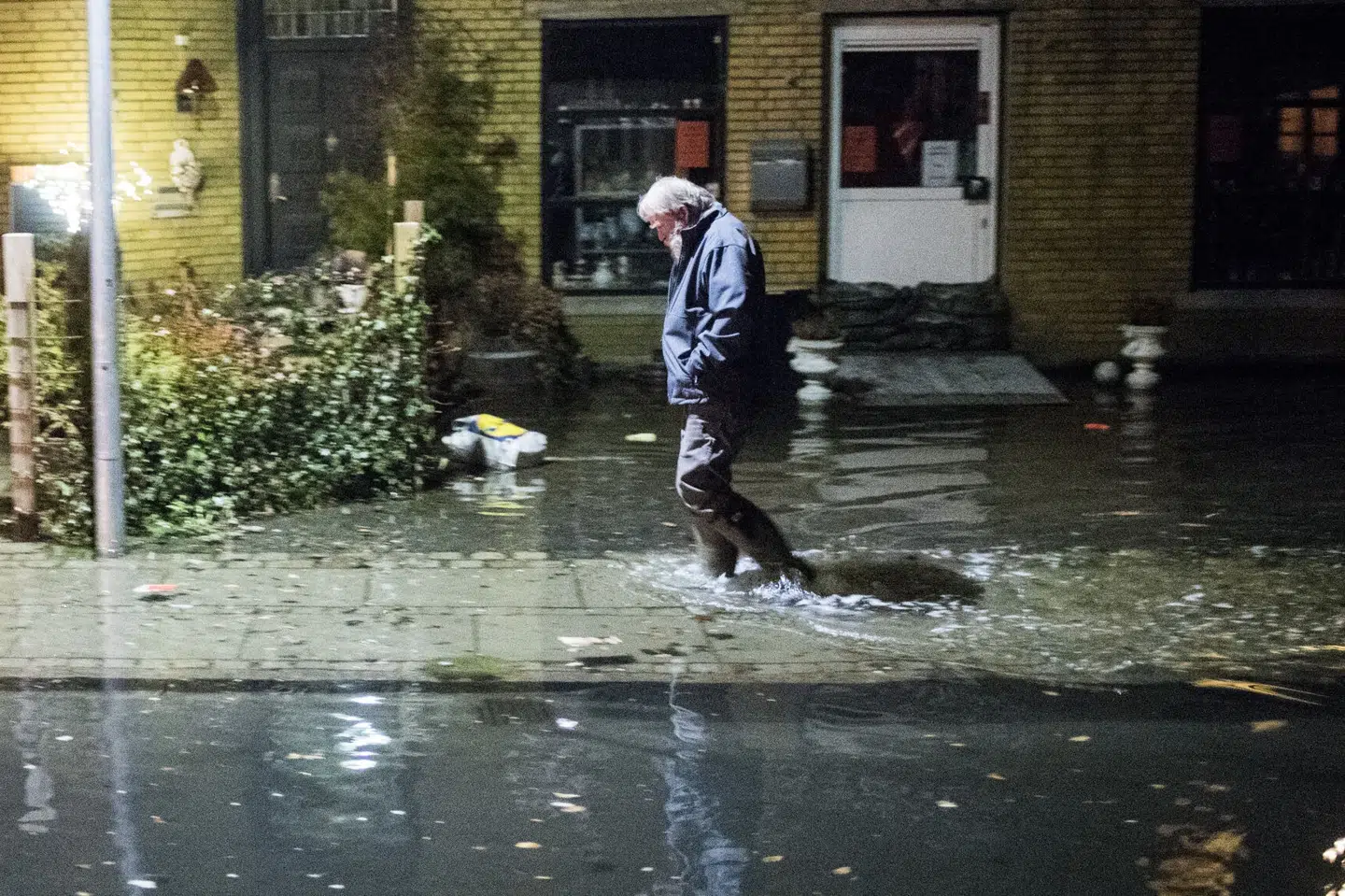 Vi ser ifølge DMI ind i 7-40 gange flere stormfloder - kraftigt forhøjet vandstand langs kysten på grund af storm - sidst i århundredet end i årene 1981-2010. (Arkivfoto).