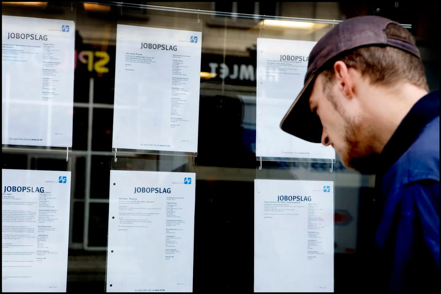 Lidt flere endnu stod i august uden arbejde herhjemme.