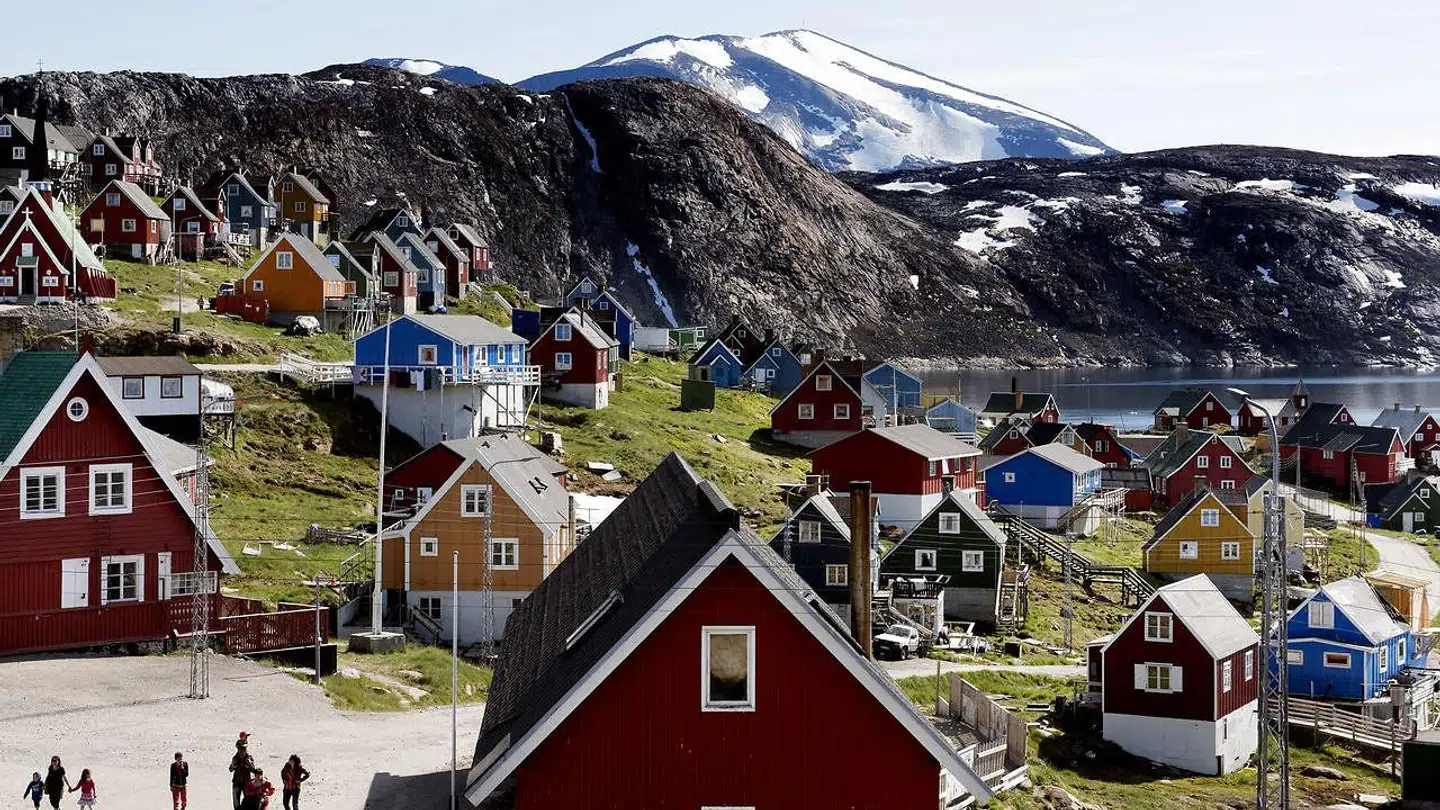(ARKIV) Upernavik i Vestgrønland den 11 juli 2015. Donald Trump har gentagne gange - med varierende grad af alvor - spurgt sine rådgivere om deres syn på et amerikansk køb af Grønland. Det siger kilder til avis.