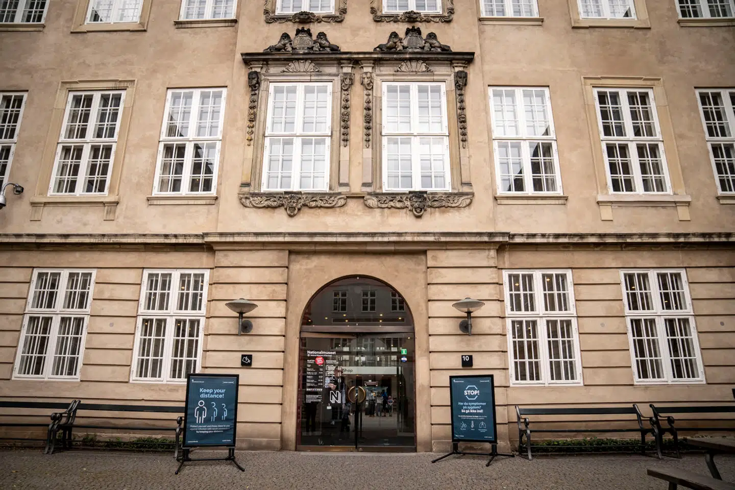 I 2019 havde Nationalmuseet 485.0000 besøgende. Efter ombygningen forventer de at få hele 840.000 besøgende.