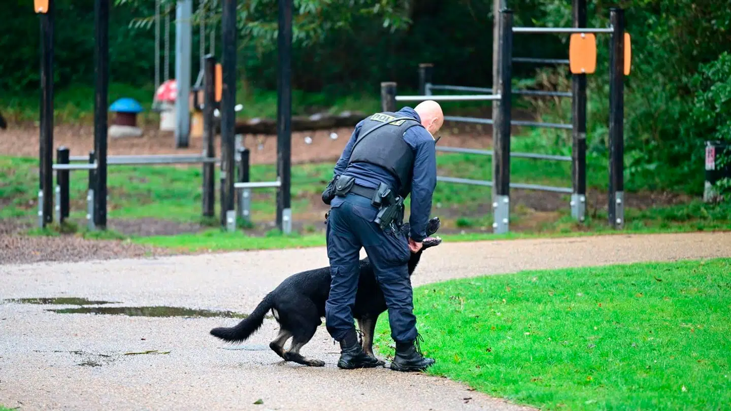 Politiet var fra morgenstunden mandag massivt til stede i Brønshøj.