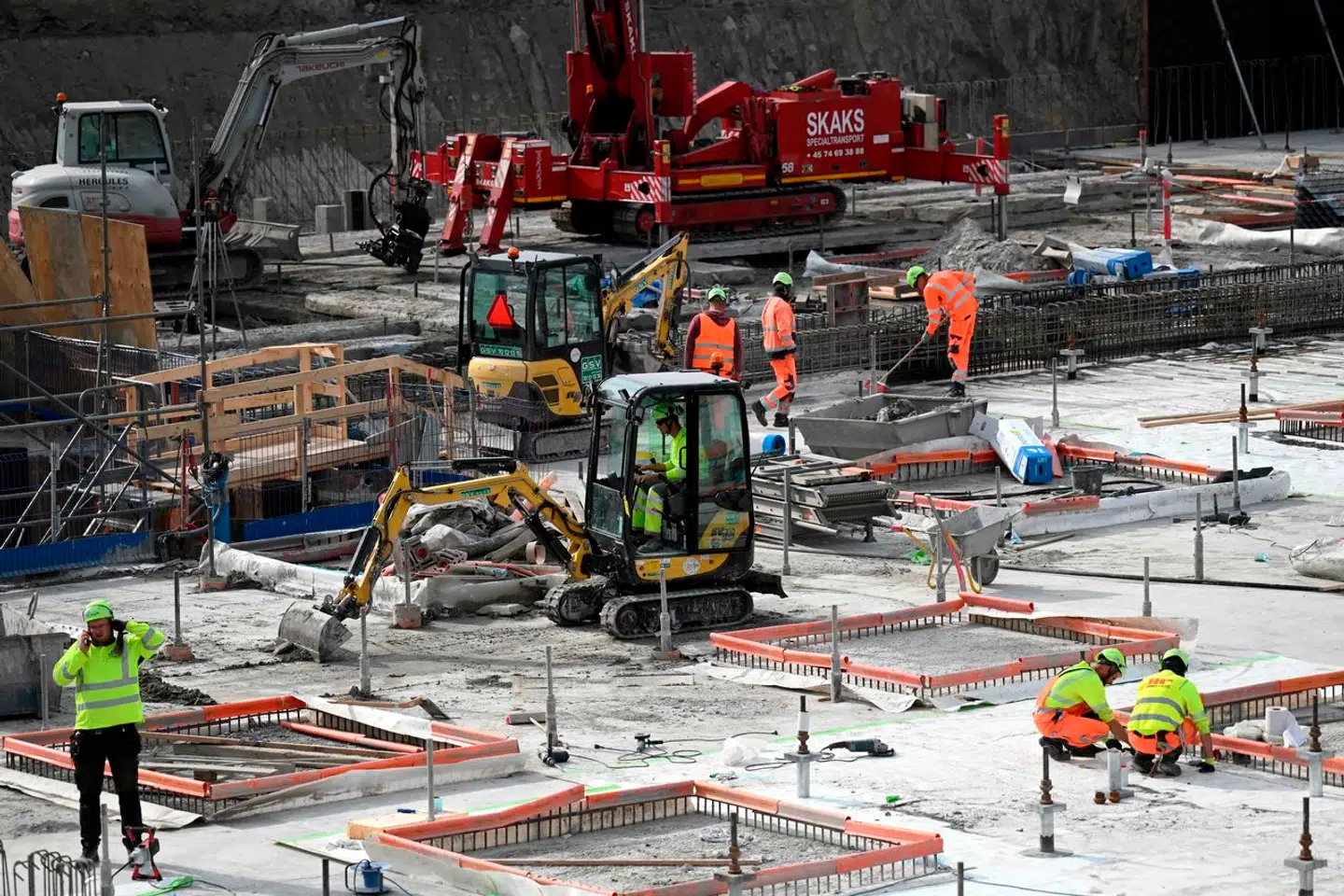 Der bygges hos Novo Nordisks på virksomhedens fabrik i Hillerød 26. september 2023. Den 12. juni 2023 annoncerede Novo Nordisk planer om at investere 15,9 mia. kr. i at udvide sin eksisterende Active Pharmaceutical Ingredient (API) produktionsfacilitet i Danmark. (Foto: Sergei GAPON / AFP)