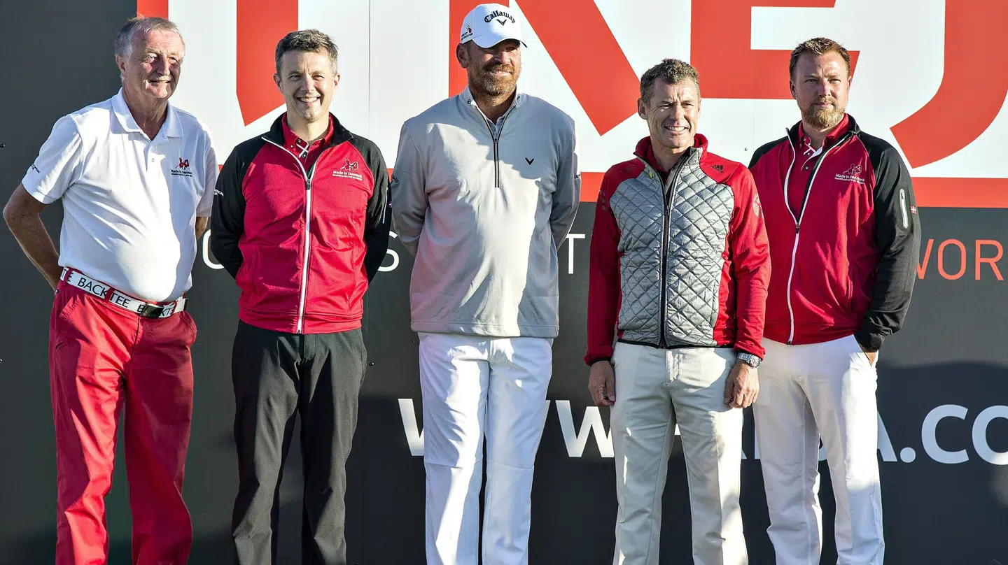 Jacob Brunsborg er søn af den afdøde Lars Larsen. Her ses han yderst til højre ved en golfturnering, som hans far havde arrangeret.