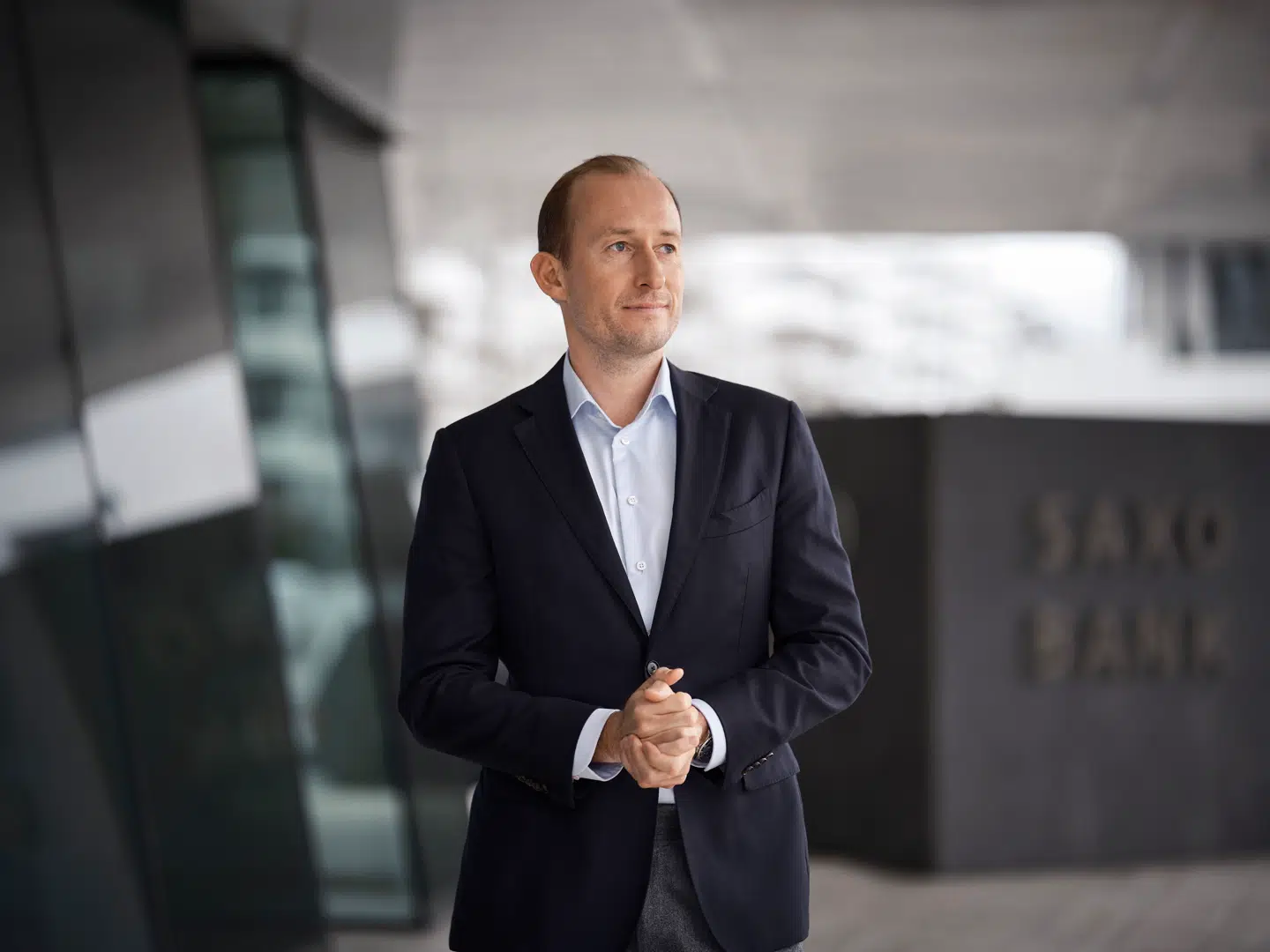 Med Månedsoparingen skal du ikke bekymre dig om, hvornår du skal handle, hvilket ifølge chef for nordiske aktiviteter i Saxo Bank Philip Frijs er en barriere for flere danskere, når de skal i gang med at investere.