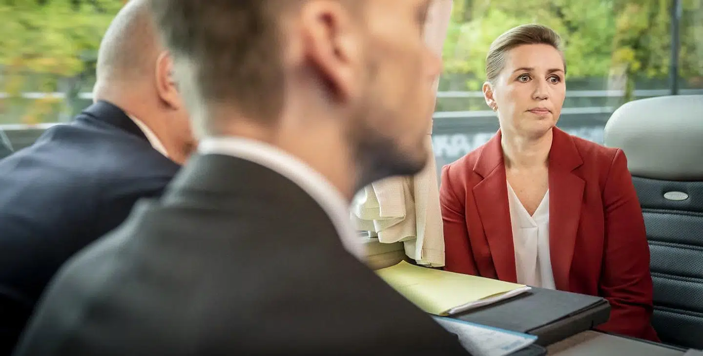 Statsminister Mette Frederiksen (S) i socialdemokraternes partibus.