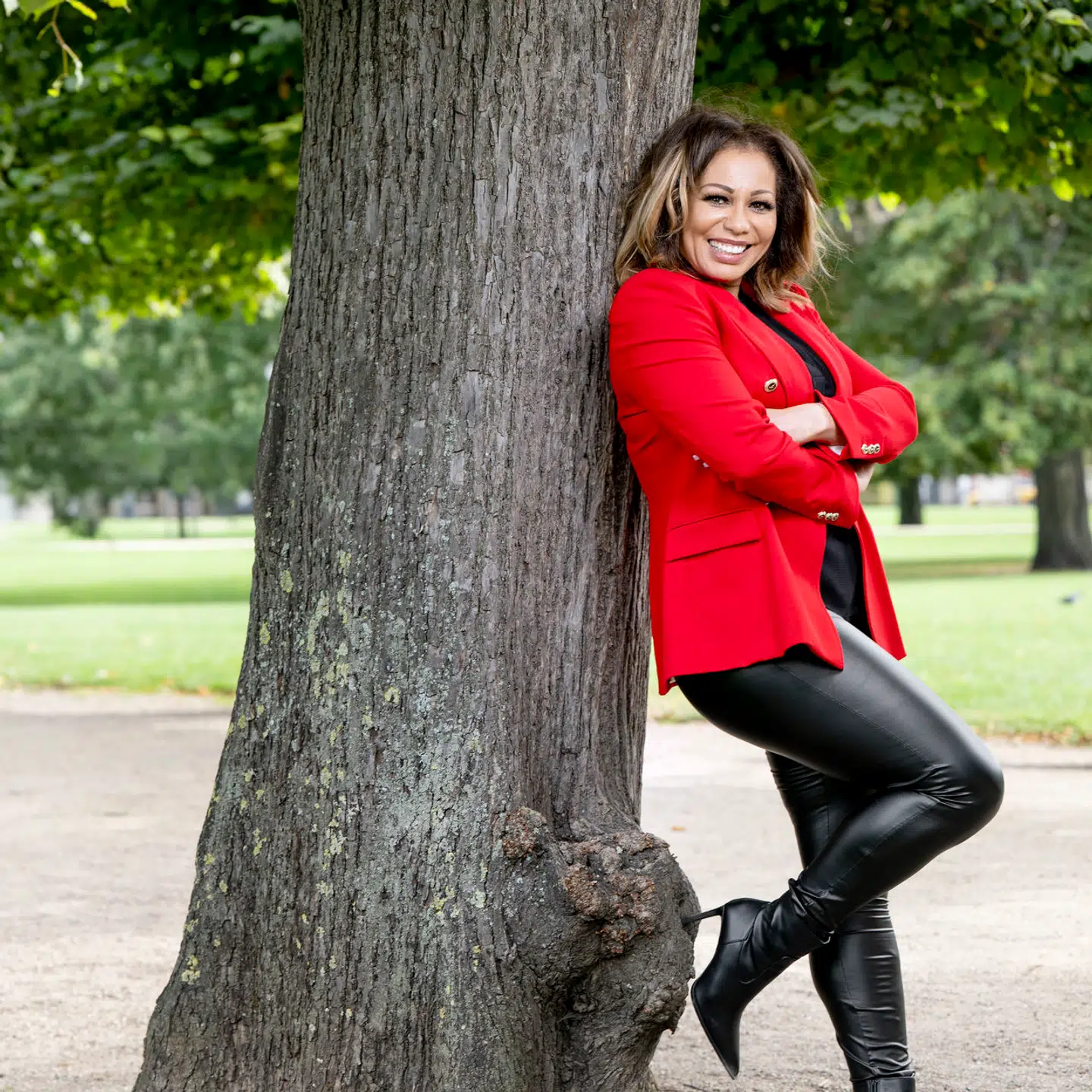 I dag er Zindy Laursen er godt sted i sit liv og håber, at kærligheden findes derude.