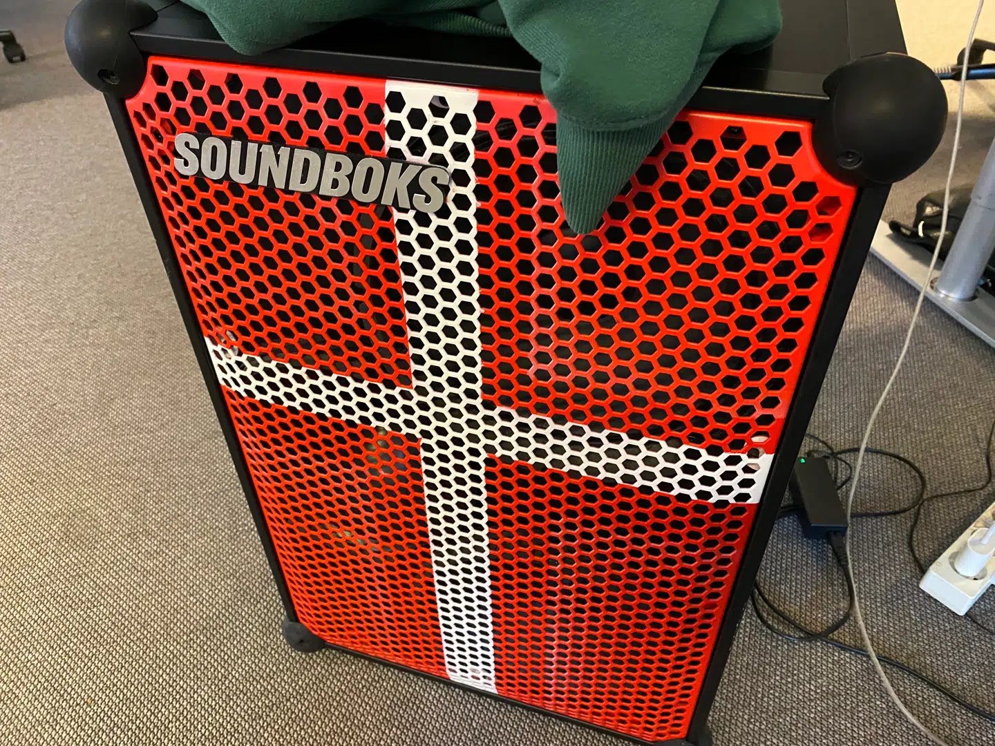 Musiksynderen må nu formentlig vinke endegyldigt farvel til sin soundboks. Modelfoto.