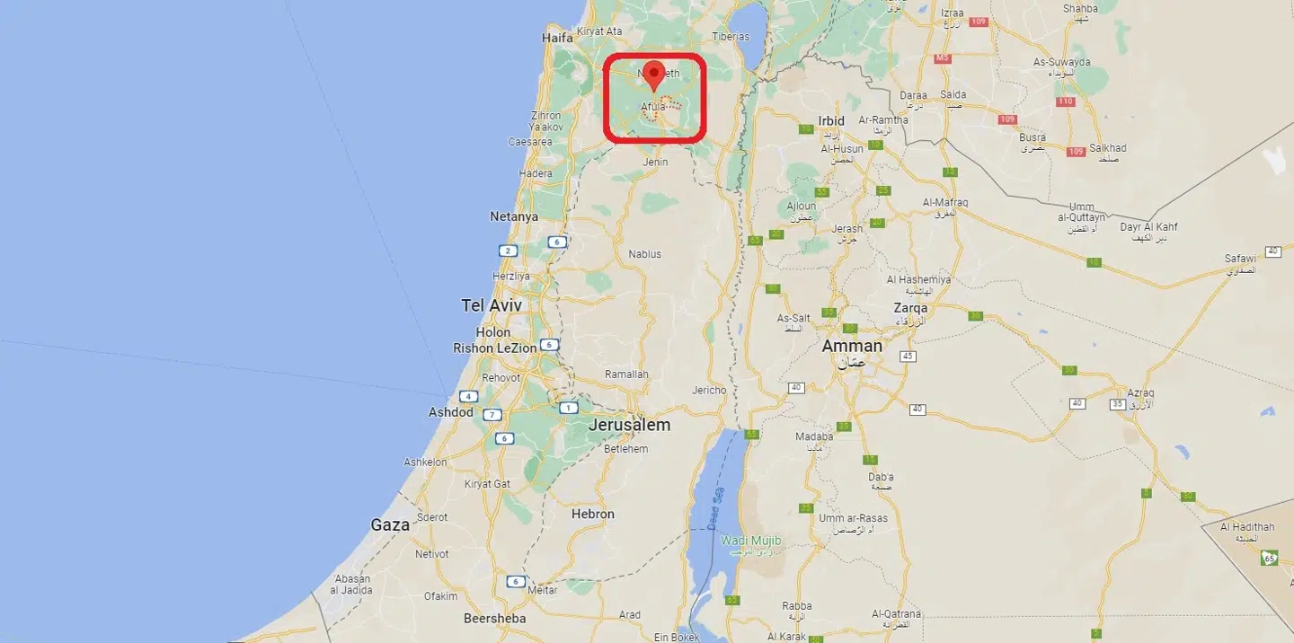 Oliver og Nellie befinder sig i en kibbutz i området omkring byen Afula i den nordlige del af Israel.