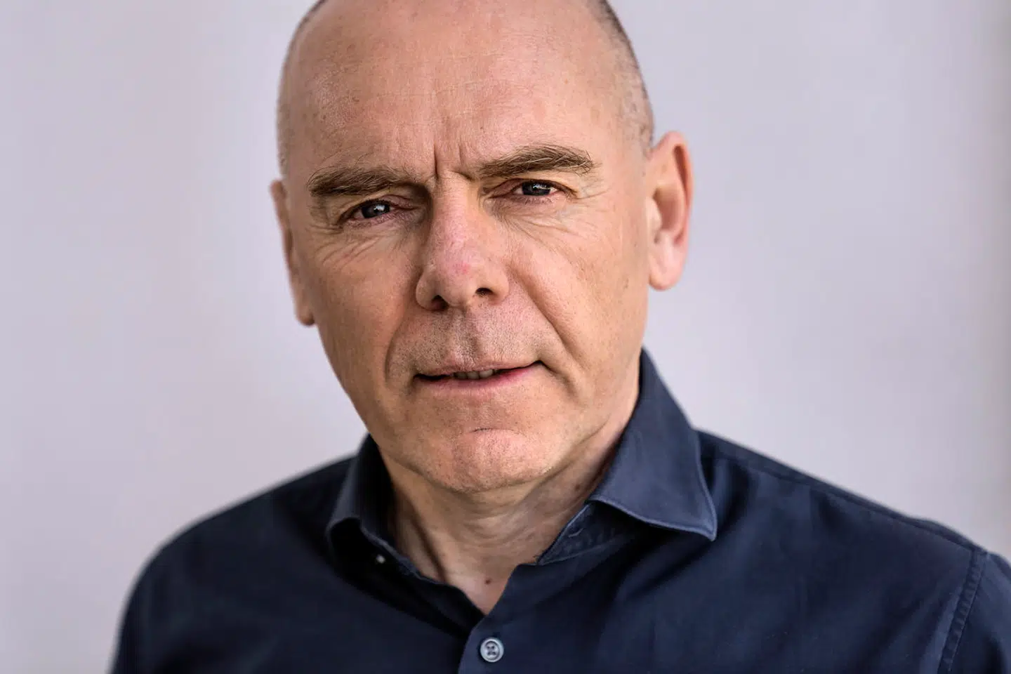 Topchef Knud Erik Andersen var for 20 år siden med til at stifte VE-udvikleren European Energy. Nu stempler han ind i debatten om prisen for den grønne omstilling i Danmark.