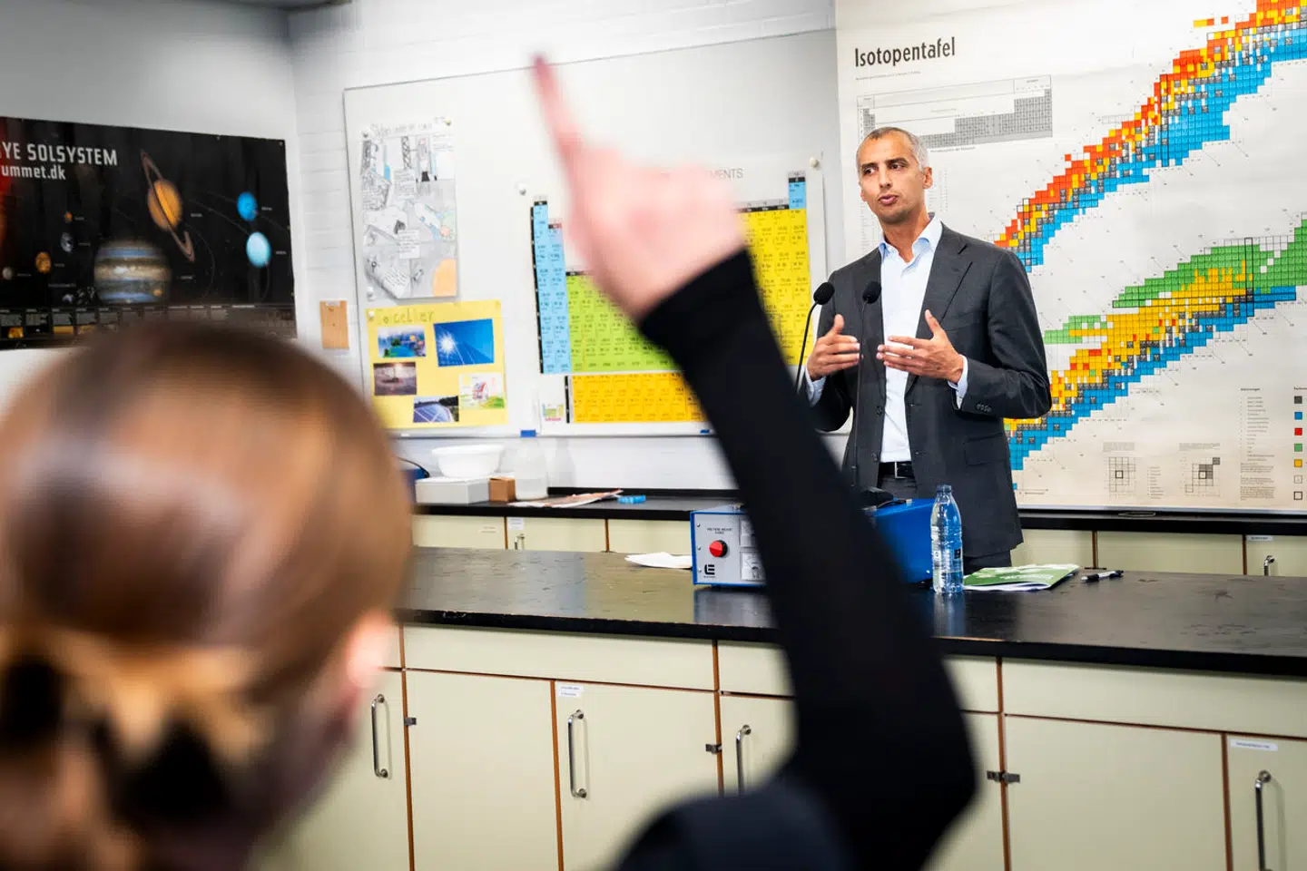 På en skole i Greve fremlagde børne- og undervisningsminister Mattias Tesfaye ændringer i reformstørrelsen onsdag.