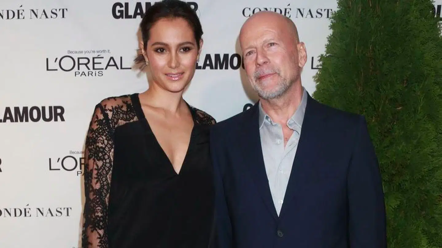 I 2009 blev Bruce Willis gift med Emma Heming, som han har to børn med.