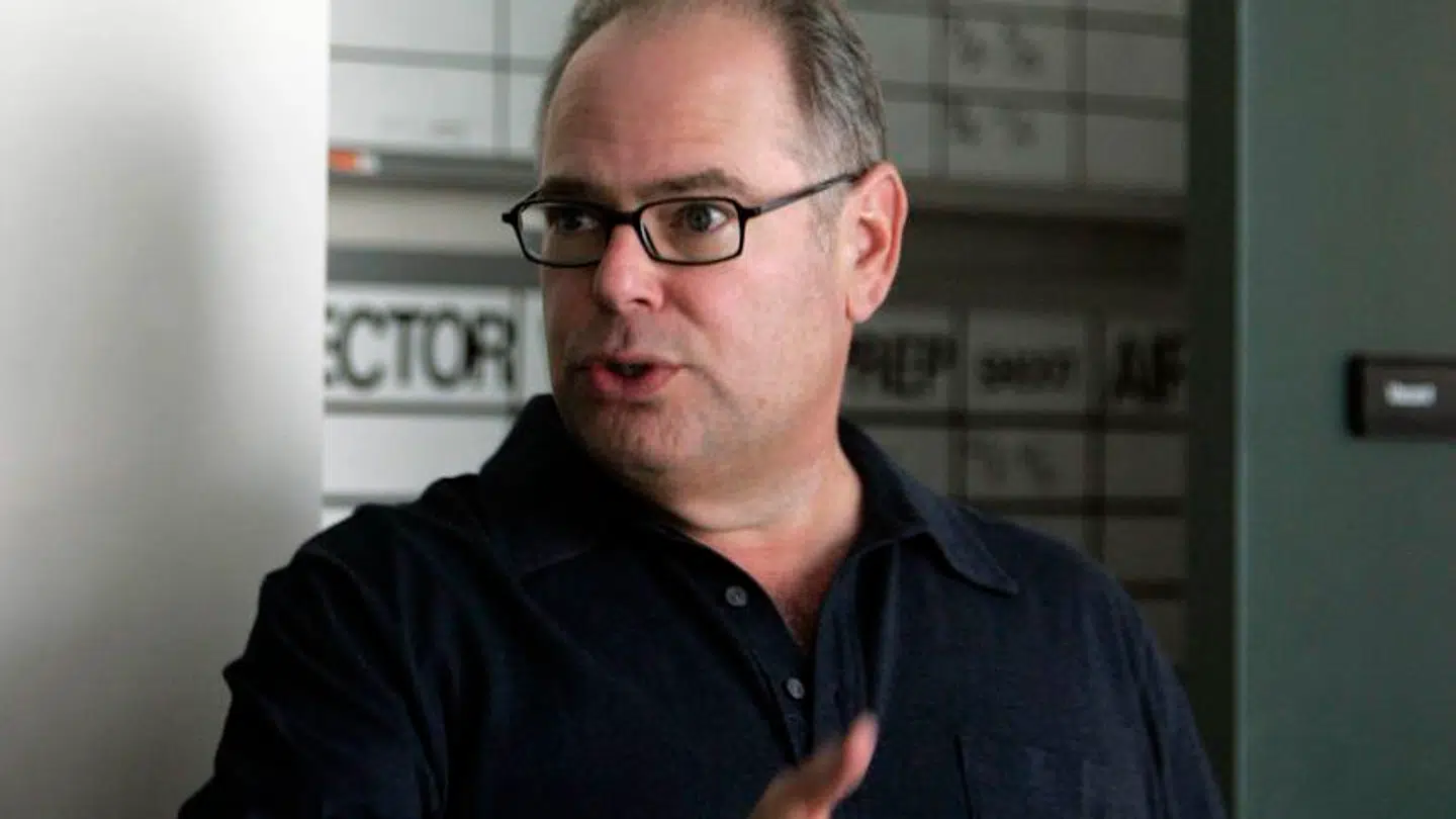 Glenn Gordon Caron har kendt Bruce Willis siden de sammen begyndte at indspille serien 'De heldige helte' i 1985.