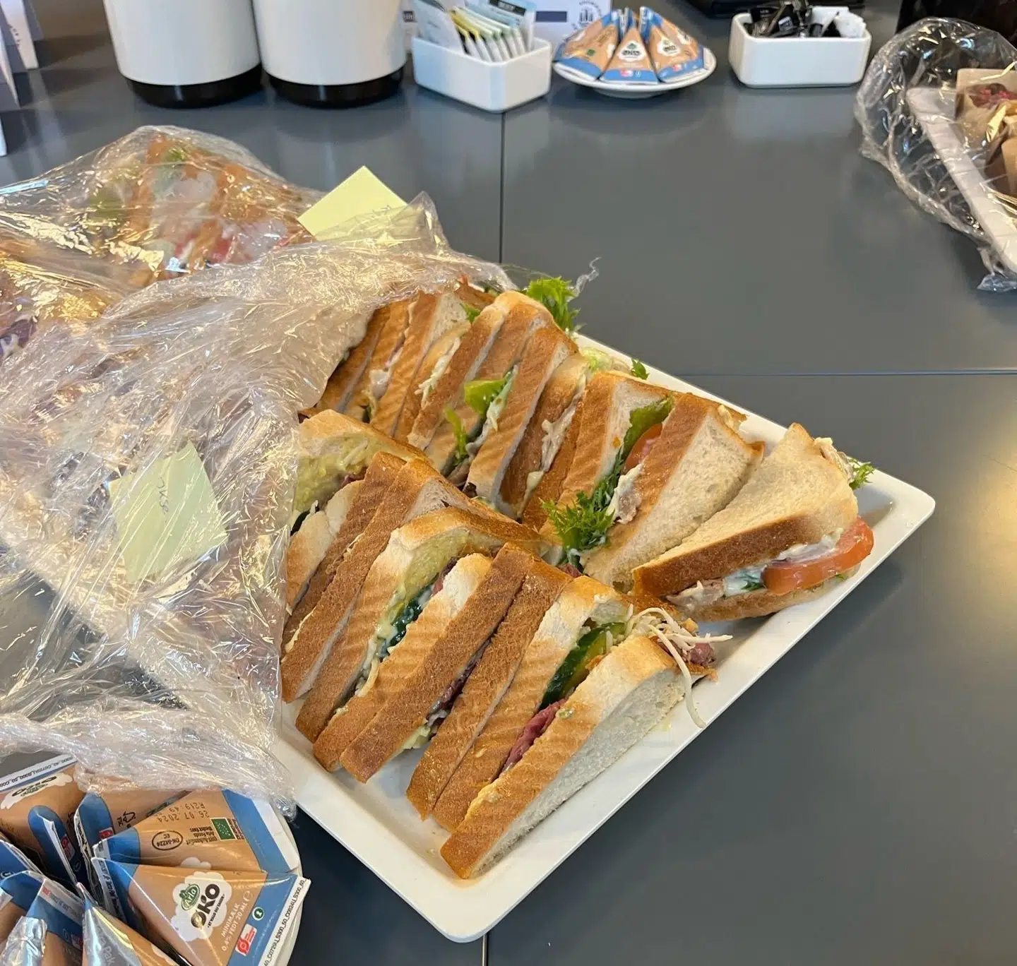På mødet kunne de københavnske politikere nyde en sandwich med roastbeef.