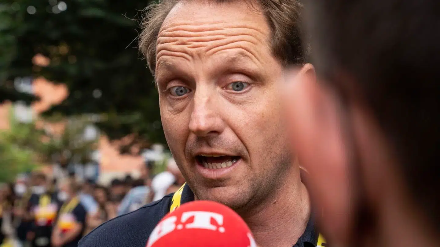 Sportsdirektør Merijn Zeeman (Jumbo Visma) inden tredje etape af 2023's Tour de France.