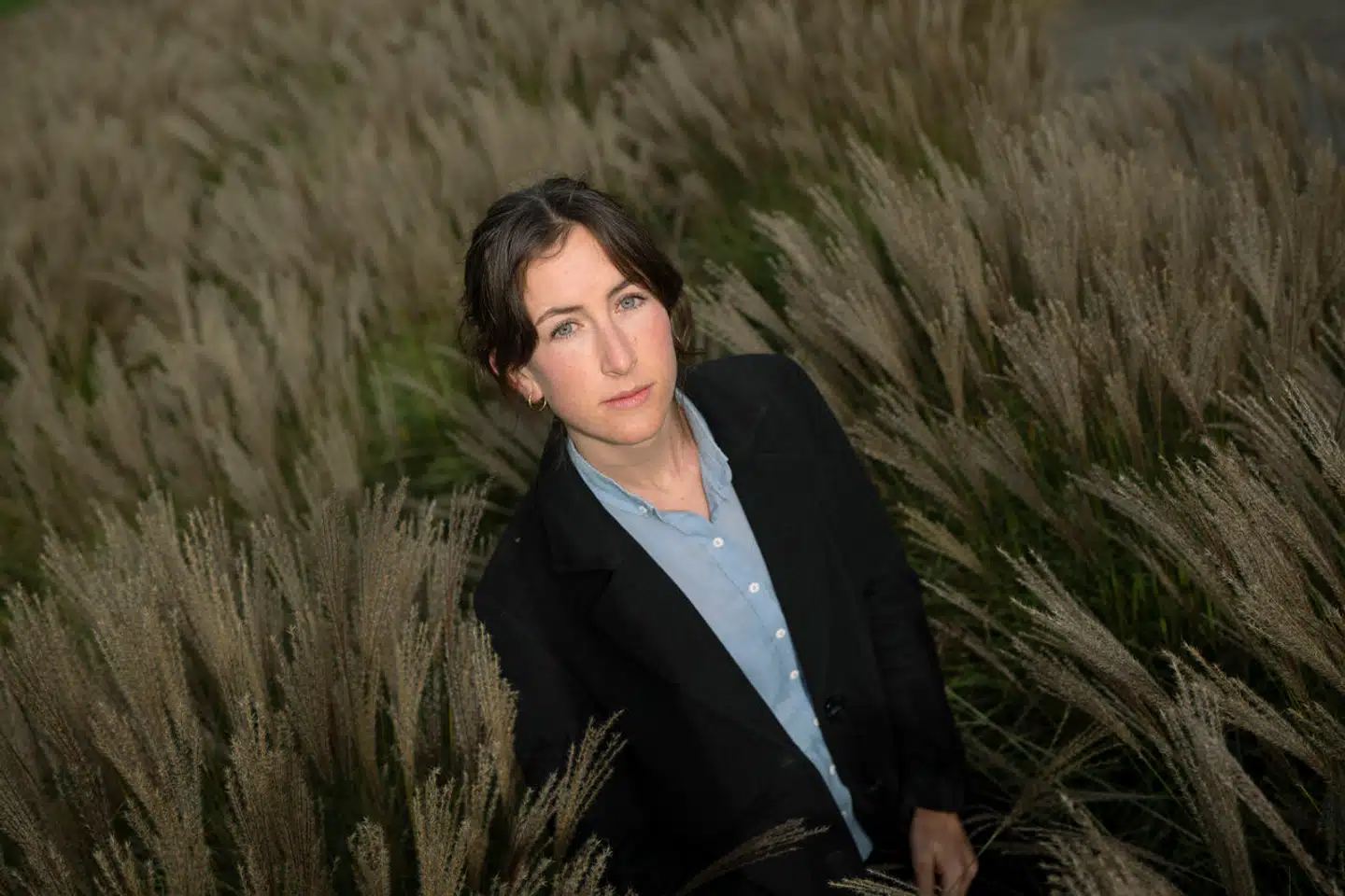 Psykolog Louise Tjærandsen havde tidlig interesse for ufoer: »Det ville være synd at affeje al snak om uidentificerede objekter eller fænomener som konspirationsteorier, fordi der er faktisk en del, der tyder på, at der er noget, der oppe i himlen, vi ikke ved, hvad er.«