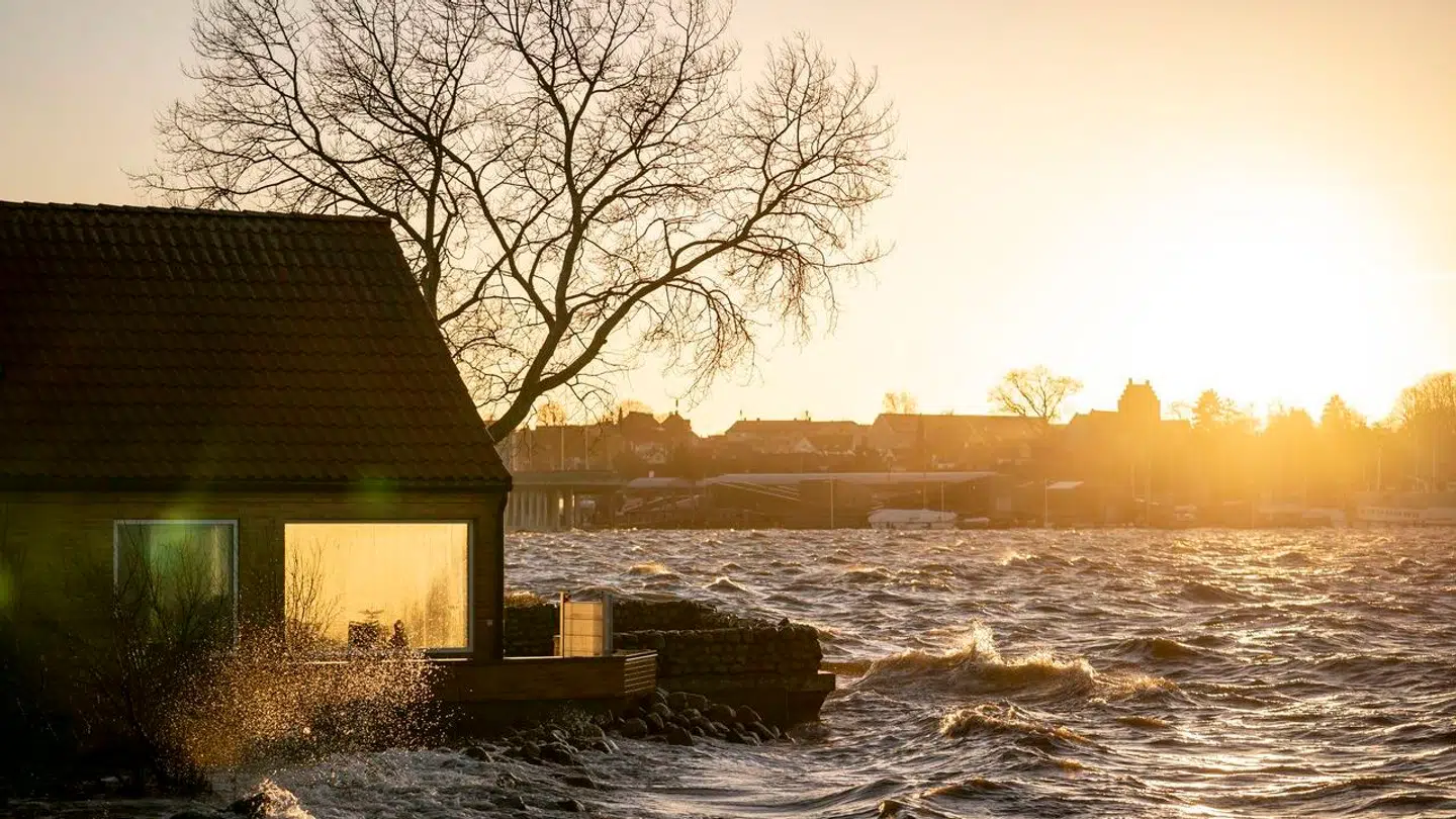 Kyster langs Lillebælt og Østersøen risikerer forhøjede vandstande de kommende dage.