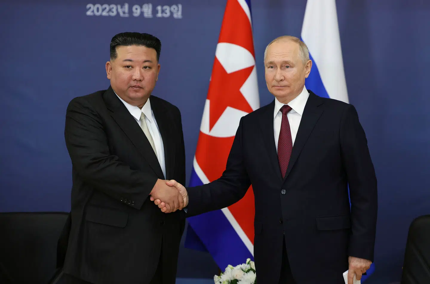 Vladimir Putin og Kim Jong Un mødtes udenfor byen Tsiolkovsky den 13. september 2023. Sept. 13, 2023.