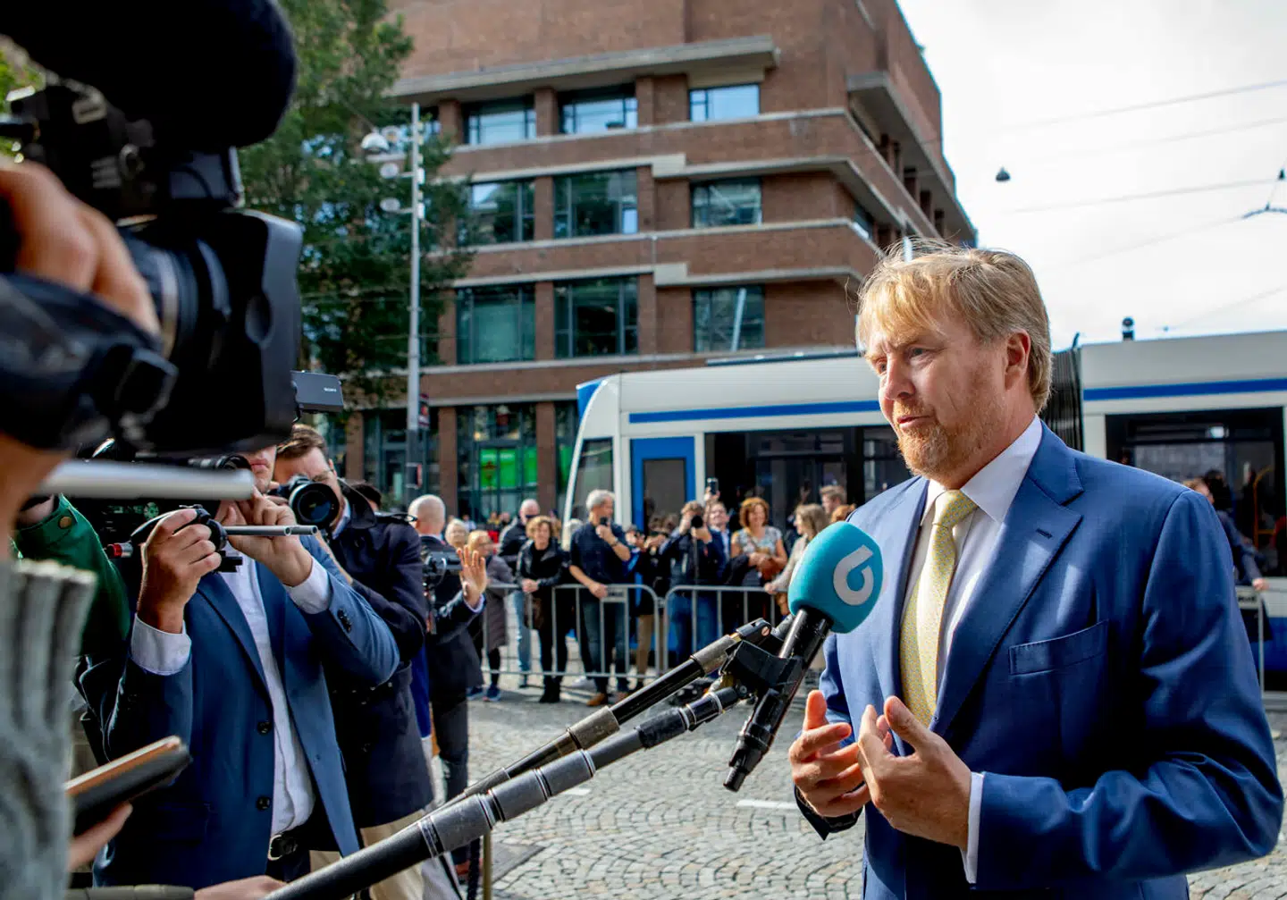 Kong Willem-Alexander udtalte sig til pressen kort efter, hans bedstefars nazistiske fortid var blevet endegyldigt bekræftet.
