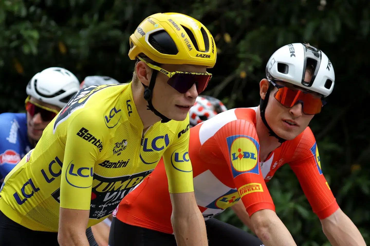 Mattias Skjelmose (til højre) har ikke Tour de France som et af sine mål i 2024-sæsonen. (Arkivfoto).