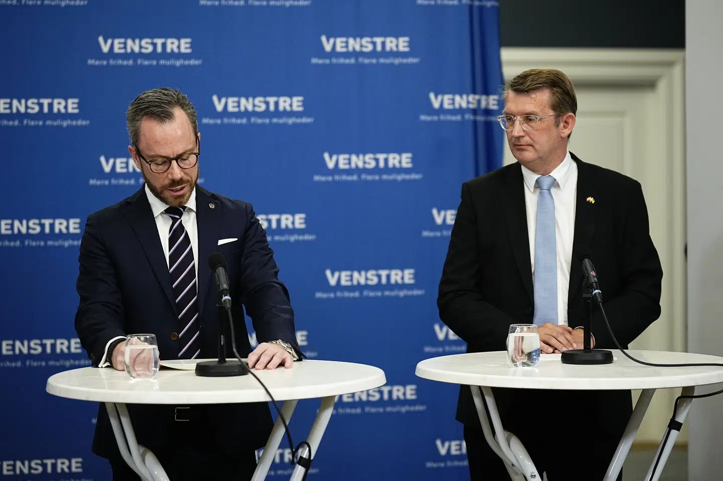 En rørt Jakob Ellemann-Jensen har mandag meddelt sin afgang fra politik. Ifølge Troels Lund Poulsen (V) fortsættes hans politiske kurs på flere vigtige områder.