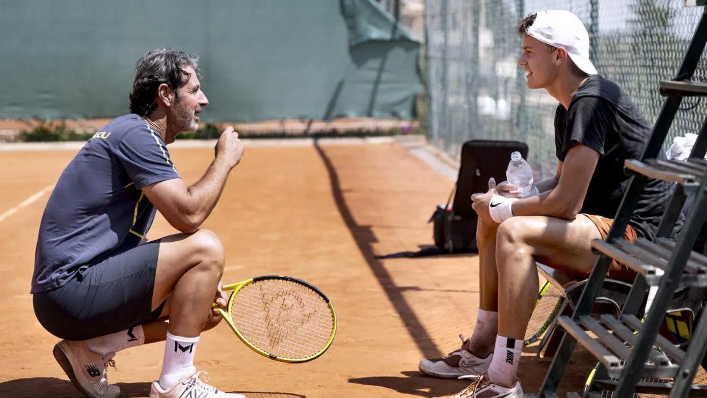 Holger Rune sammen med sin franske træner, Patrick Mouratoglou, da B.T. besøger danskeren i Monaco.