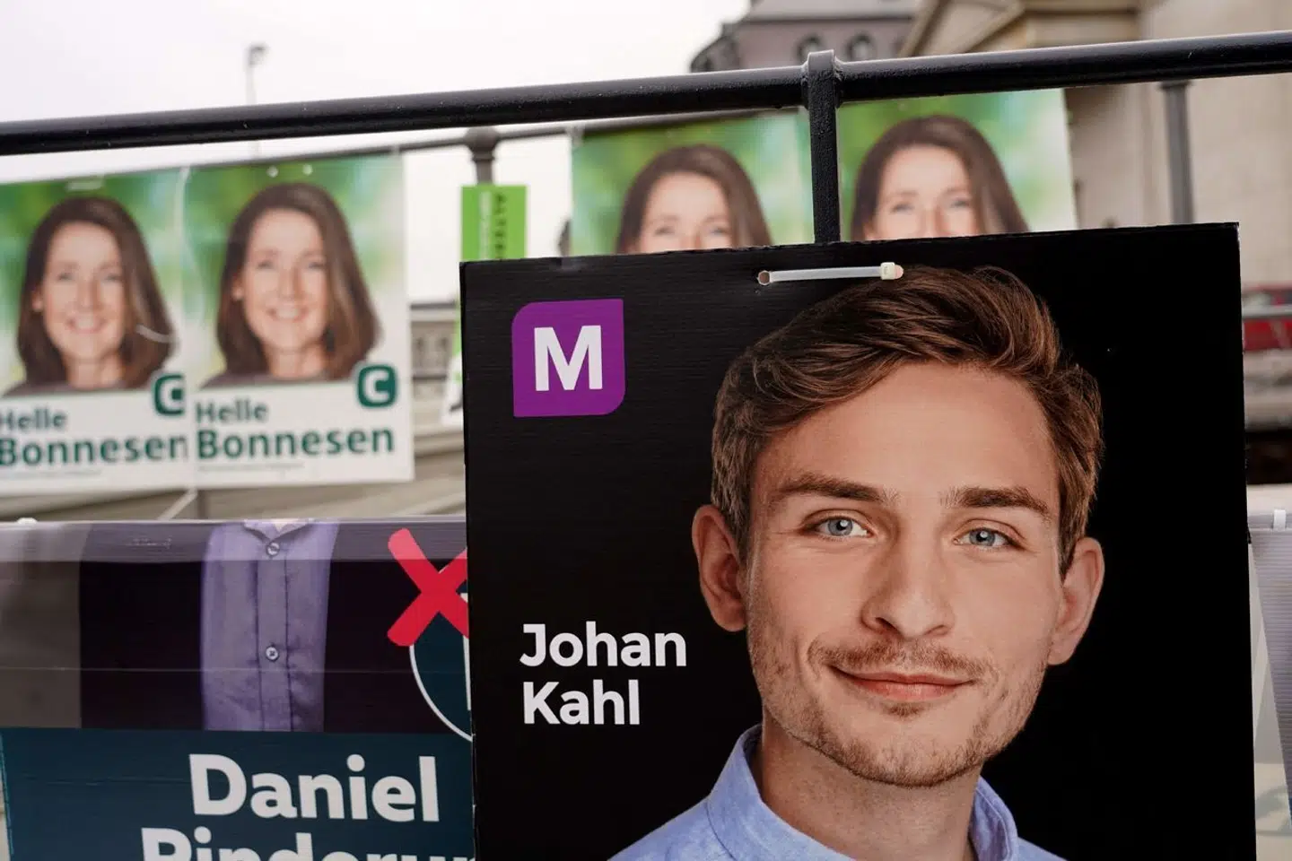 Moderaternes Johan Kahl mener ikke, at Jon Stephensen hører til i partiet.