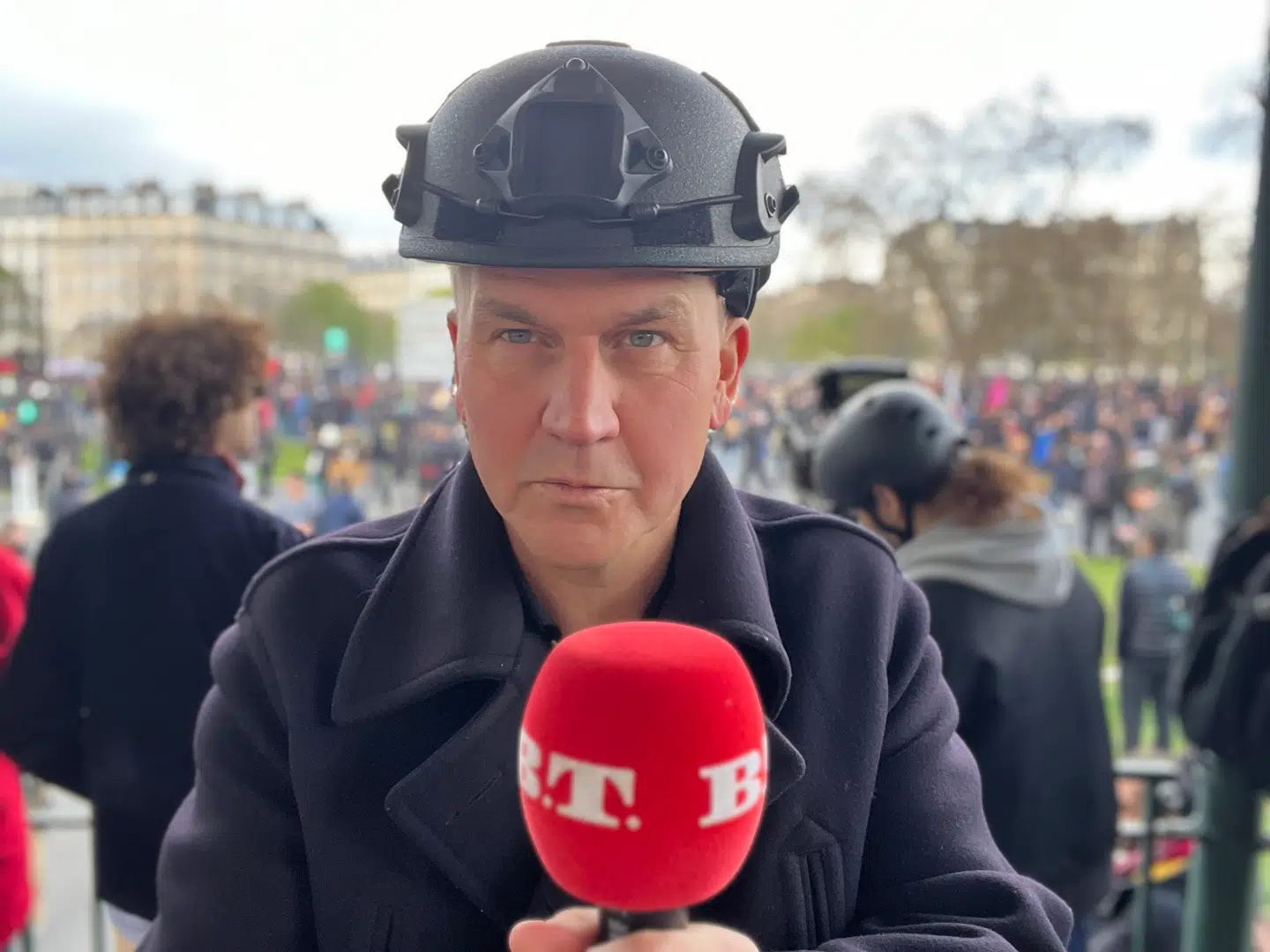 B.T.s internationale korrespondent, Jakob Illeborg, på Place de la Nation i Paris.