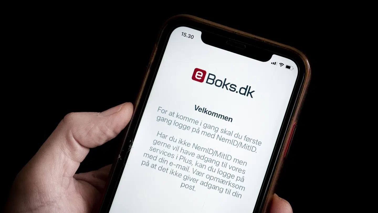Både på app og web er der fredag morgen problemer med at logge på e-Boks (Arkivfoto).