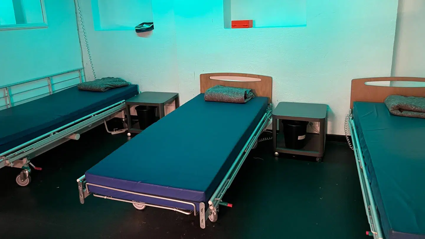 Tre sengepladser i Safe House. Foto: Sebastian Døssing.