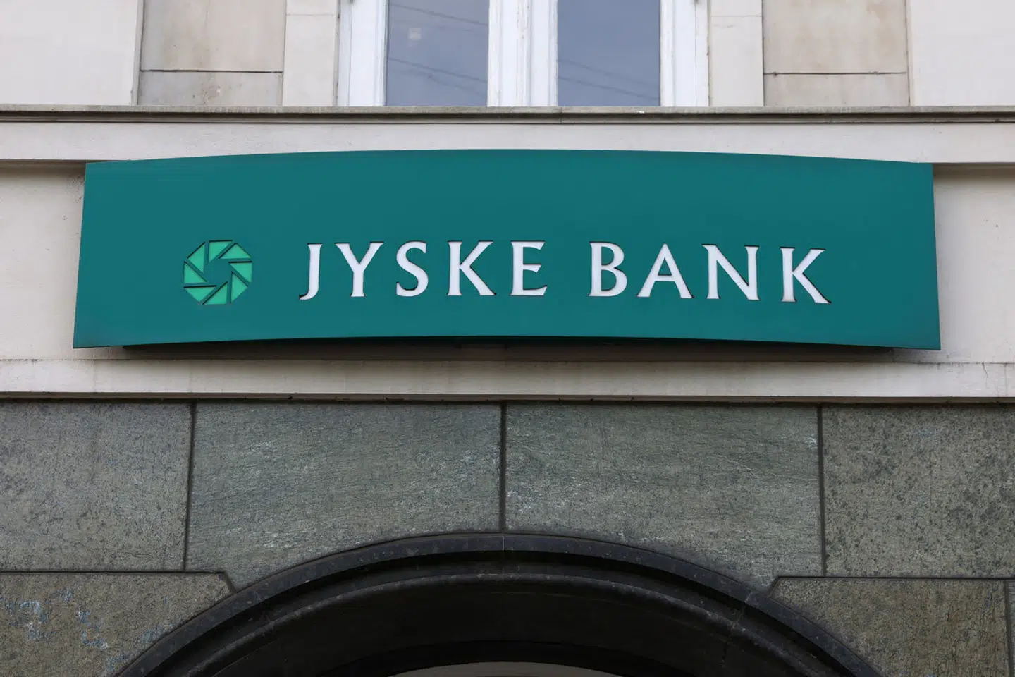 Arkivfoto. Facade fra en Jyske Bank-filial i København.
