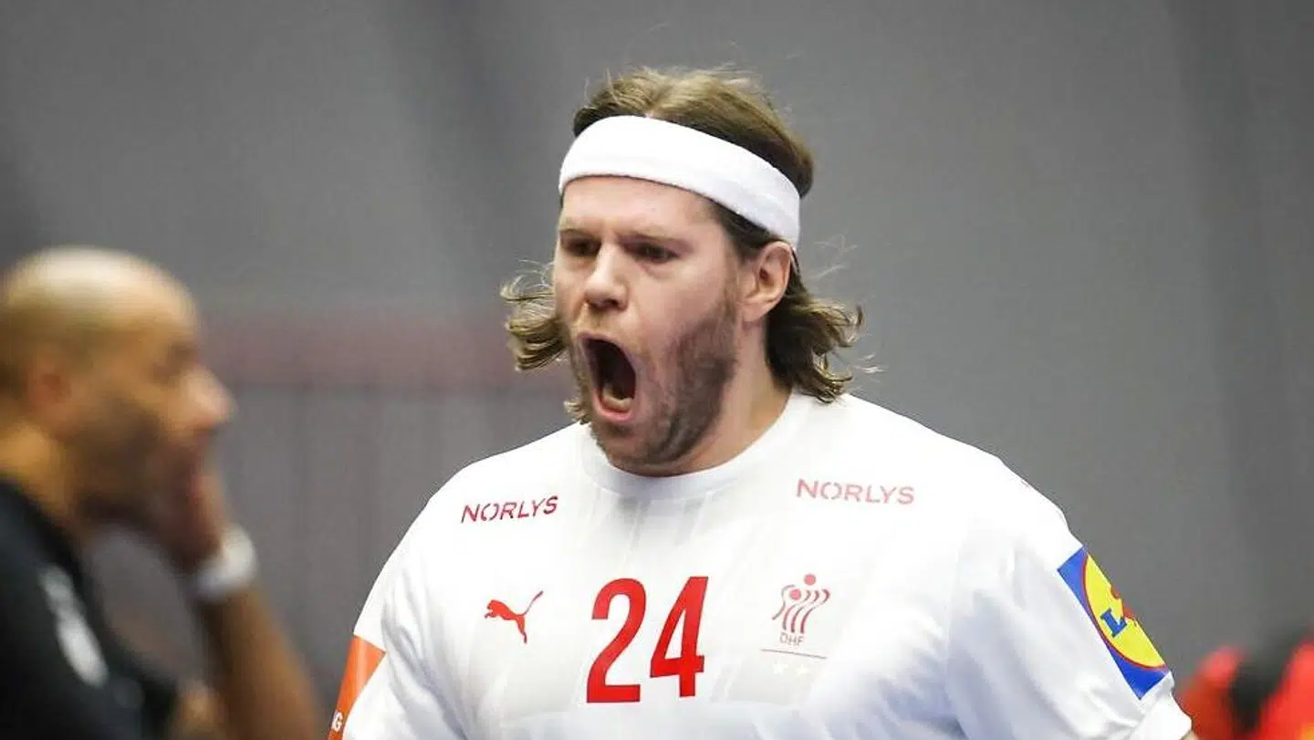 Om styrken er i håret, skal være usagt, men Mikkel Hansen har fået en forrygende start på VM. Han slipper dog ikke for drillerier fra klubkammerat Henrik Møllgaard.