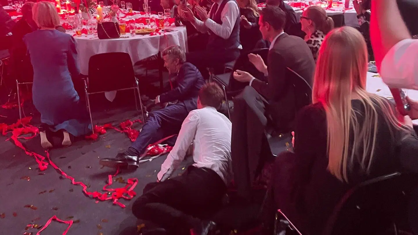 Kronprinsen indtog bogstaveligt talt dansegulvet.