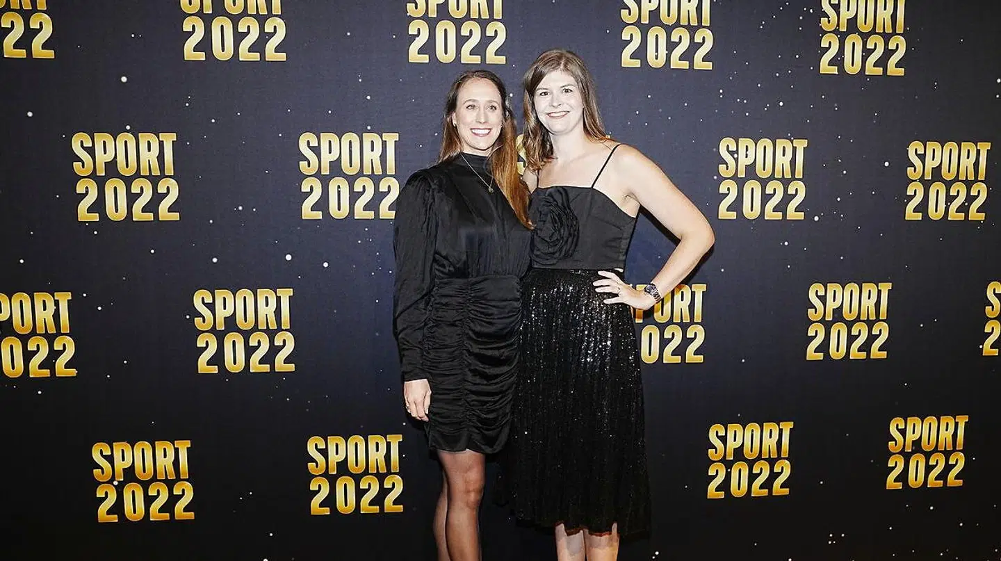 Rikke Møller Pedersen og Lotte Friis på den røde løber.