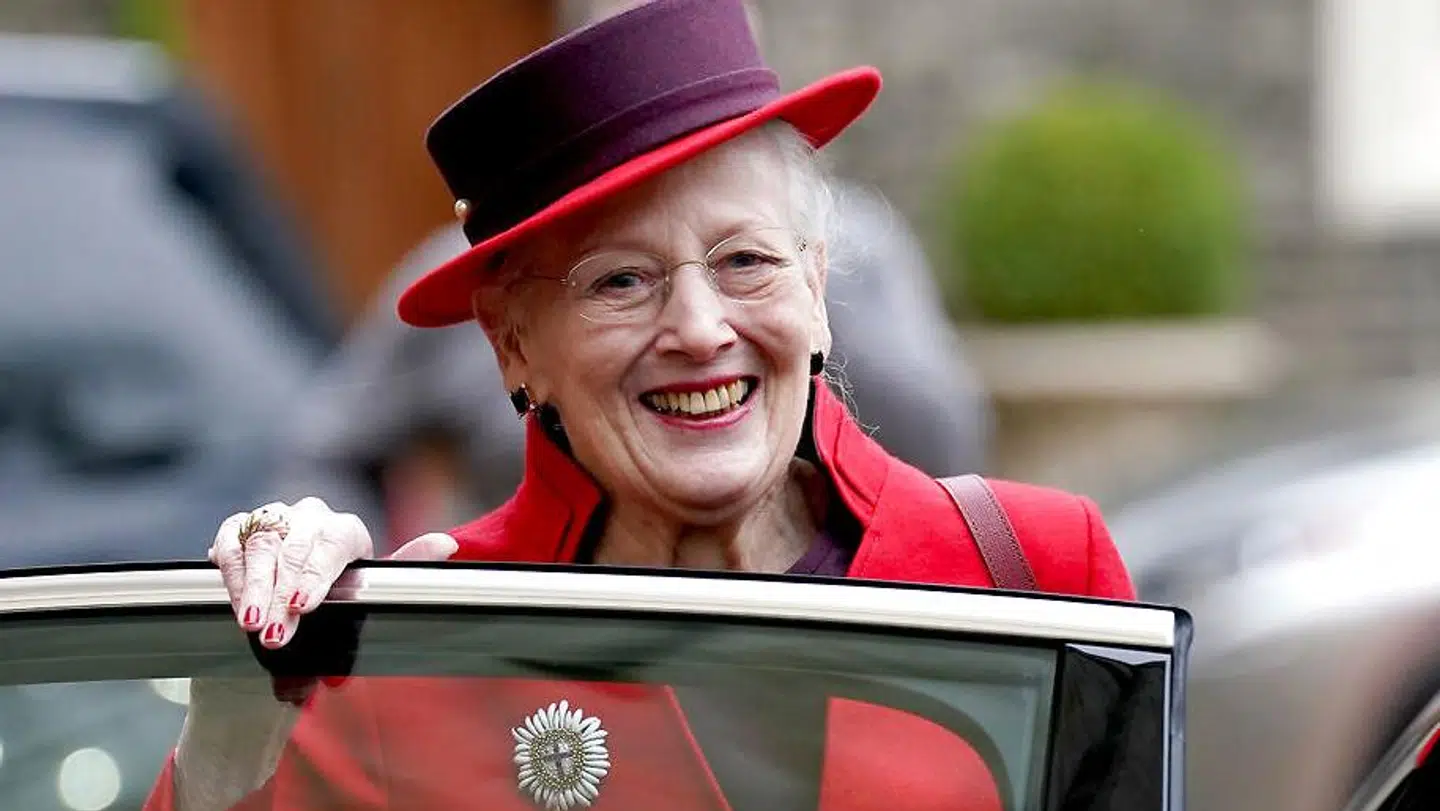 Dronningens Audi A8 stod klar, da hun turnerede rundt på juleindkøb i London.