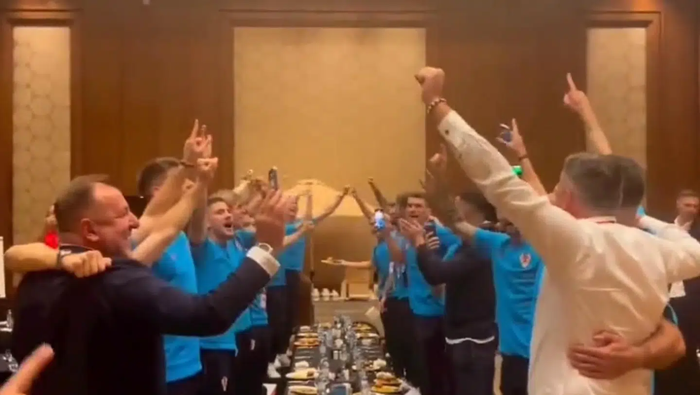 VM-succesen er blevet fejret med kontroversiel sang.