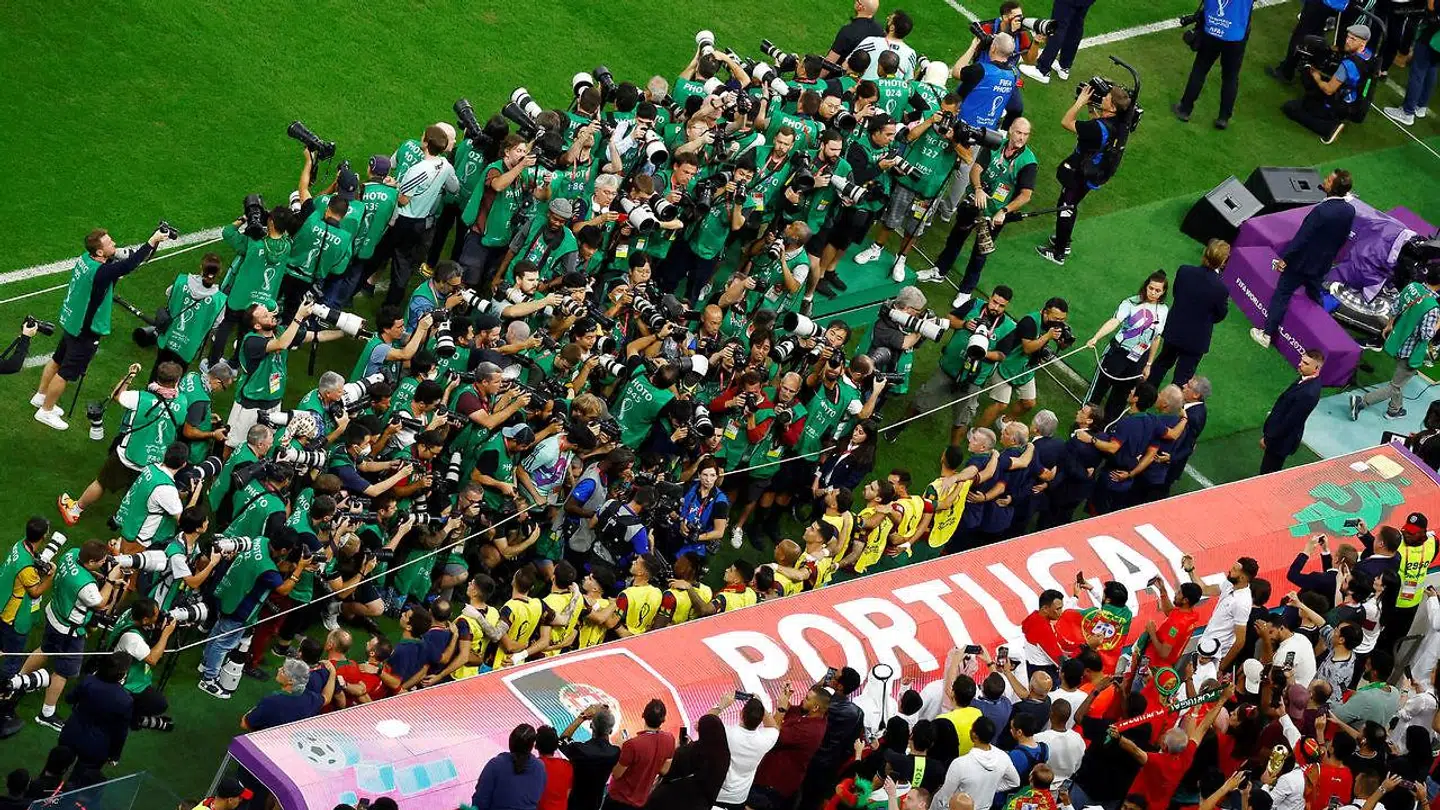 Presseopbuddet var helt vanvittigt, da Cristiano Ronaldo uvant startede på bænken.